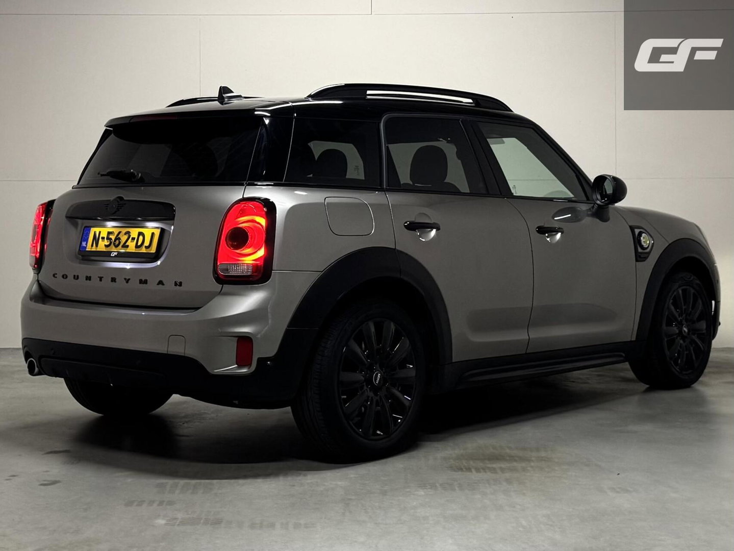 MINI Countryman 1.5 Cooper S E ALL4 Pano CarPlay ACC Sfeer NAP