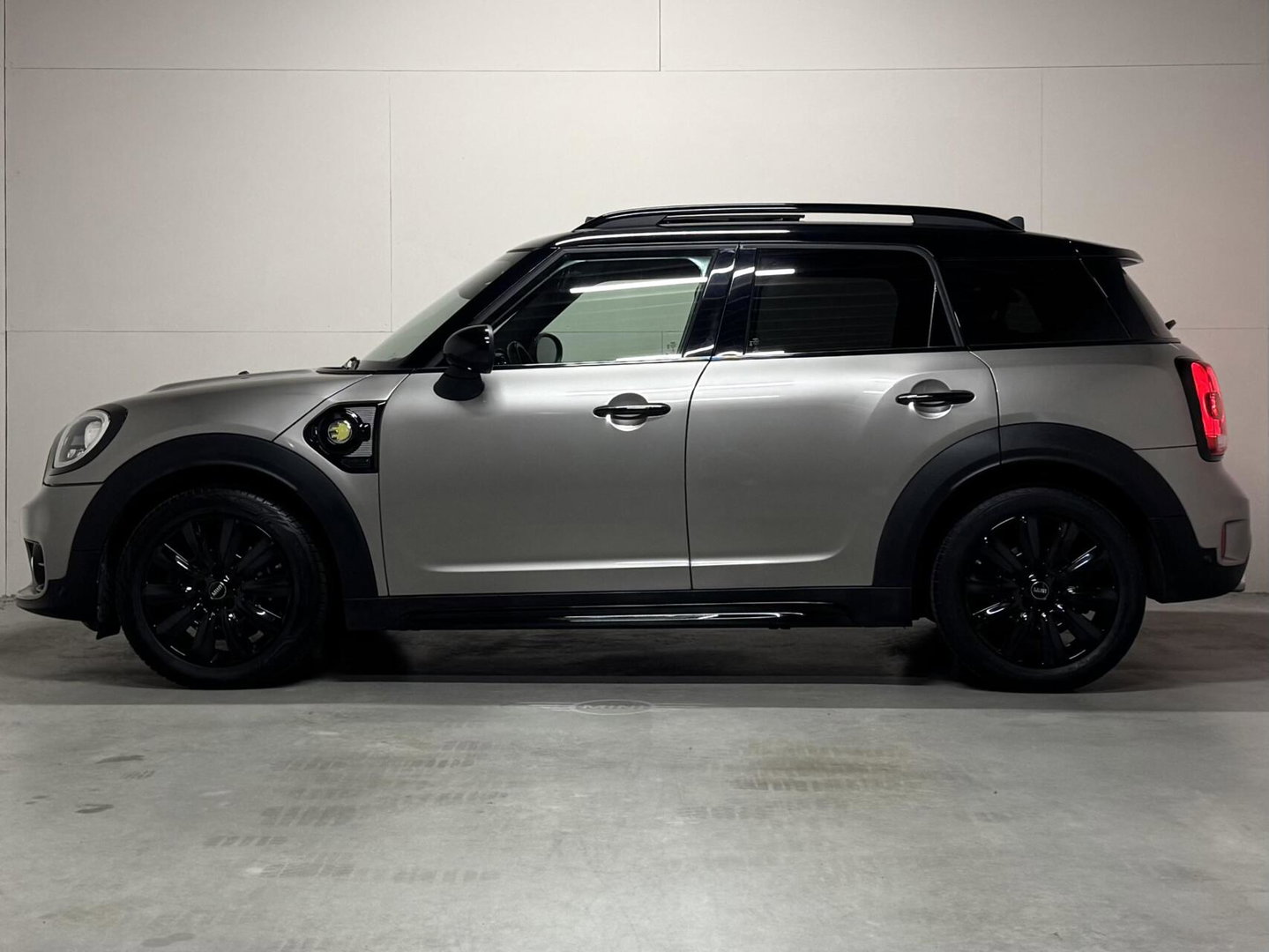 MINI Countryman 1.5 Cooper S E ALL4 Pano CarPlay ACC Sfeer NAP
