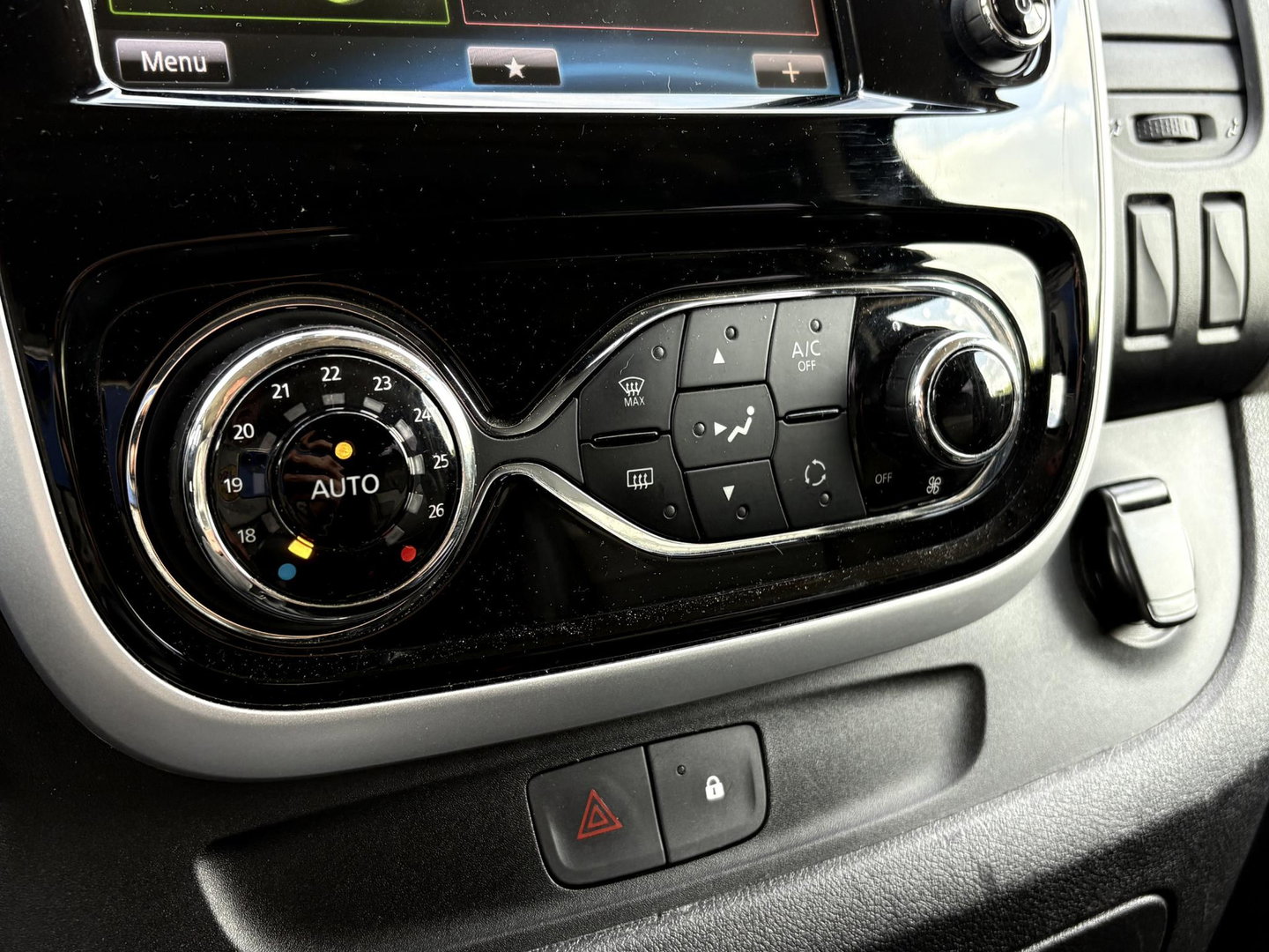 Renault Trafic 1.6 dCi L2H1 DC Formula Edition | MARGE | LUXE | Camera | PDC VOOR ACHTER | LEDER