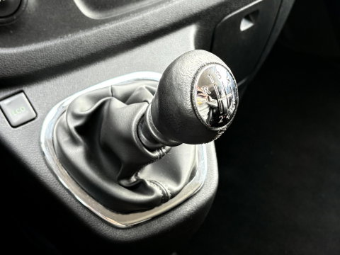 Renault Trafic 1.6 dCi L2H1 DC Formula Edition | MARGE | LUXE | Camera | PDC VOOR ACHTER | LEDER