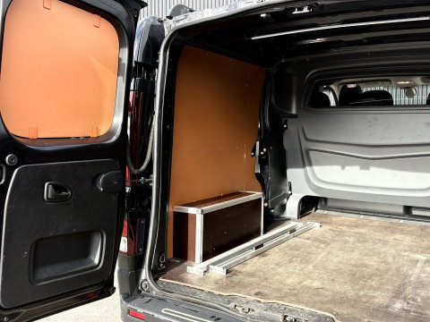 Renault Trafic 1.6 dCi L2H1 DC Formula Edition | MARGE | LUXE | Camera | PDC VOOR ACHTER | LEDER