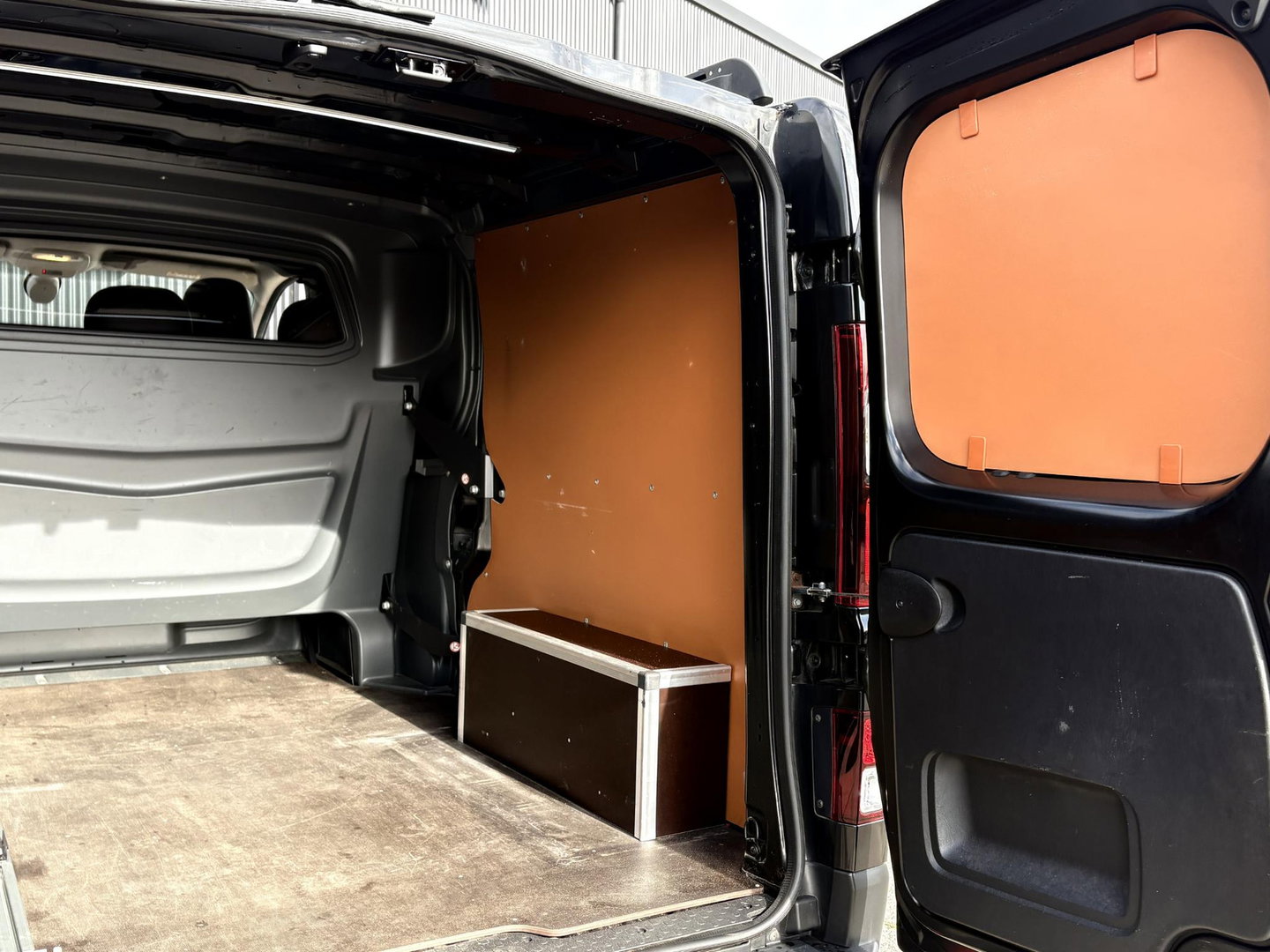 Renault Trafic 1.6 dCi L2H1 DC Formula Edition | MARGE | LUXE | Camera | PDC VOOR ACHTER | LEDER