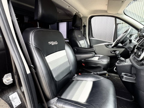 Renault Trafic 1.6 dCi L2H1 DC Formula Edition | MARGE | LUXE | Camera | PDC VOOR ACHTER | LEDER