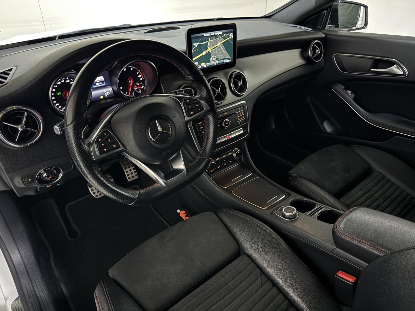 Mercedes-Benz CLA AMG Pano Cruise Navi Sfeer NAP