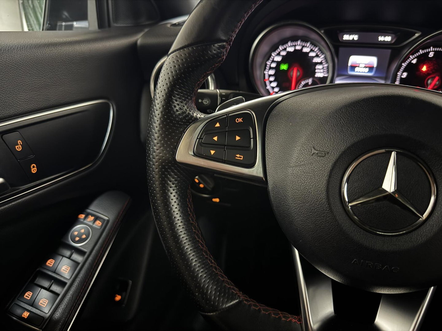 Mercedes-Benz CLA AMG Pano Cruise Navi Sfeer NAP
