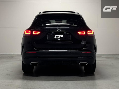 Mercedes-Benz GLA 250e AMG Pano Sfeer CarPlay ACC Stoelver.
