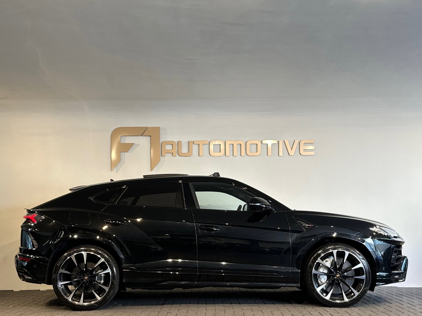 Lamborghini Urus 4.0 V8 Pano|HuD|B&O 3D|Massage|ADAS|Inc BTW