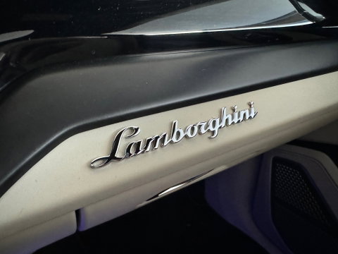 Lamborghini Urus 4.0 V8 Pano|HuD|B&O 3D|Massage|ADAS|Inc BTW