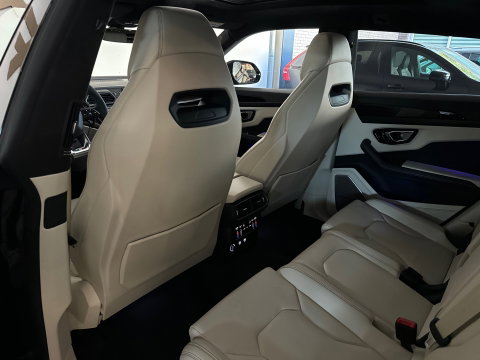 Lamborghini Urus 4.0 V8 Pano|HuD|B&O 3D|Massage|ADAS|Inc BTW