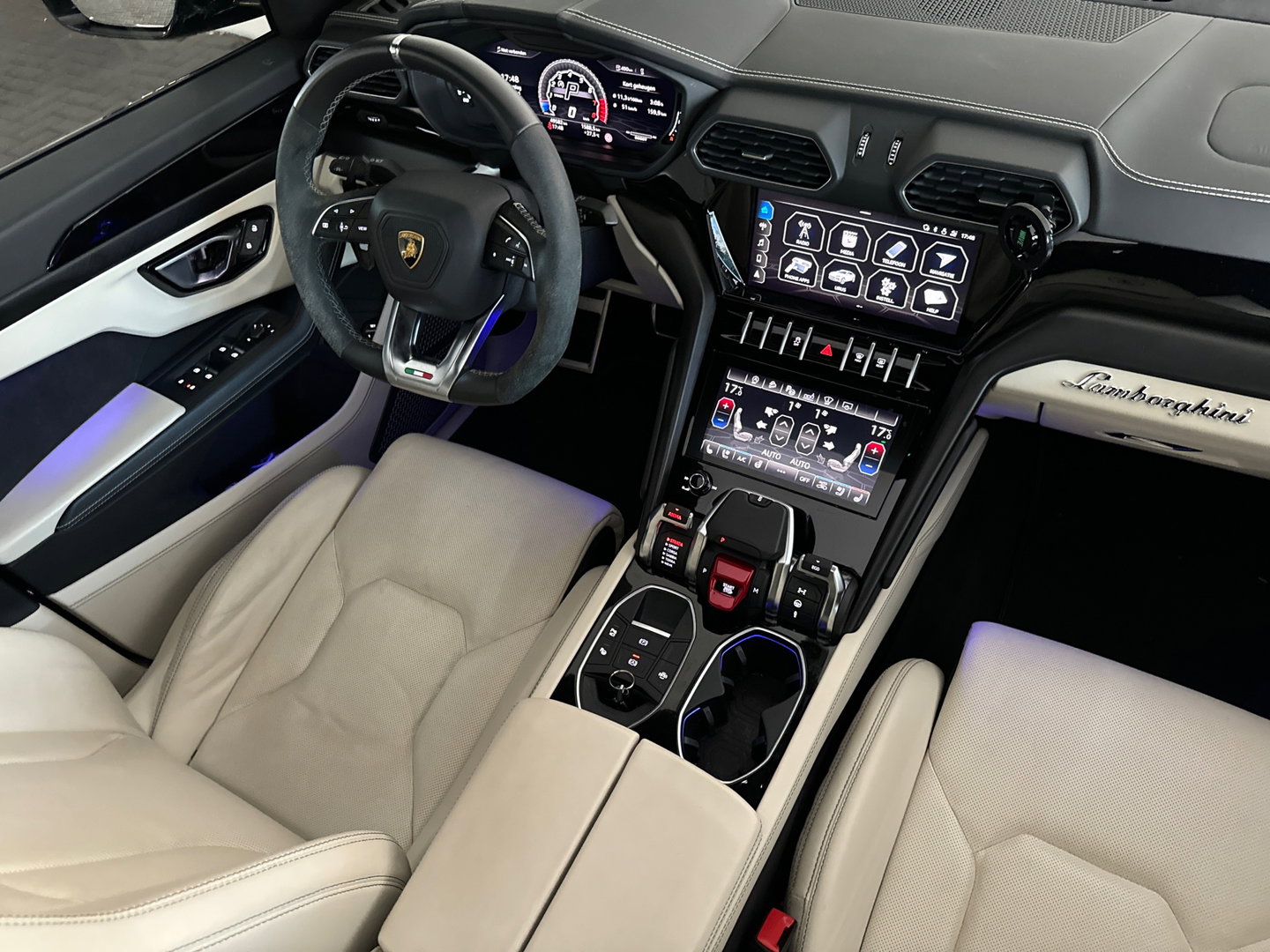 Lamborghini Urus 4.0 V8 Pano|HuD|B&O 3D|Massage|ADAS|Inc BTW