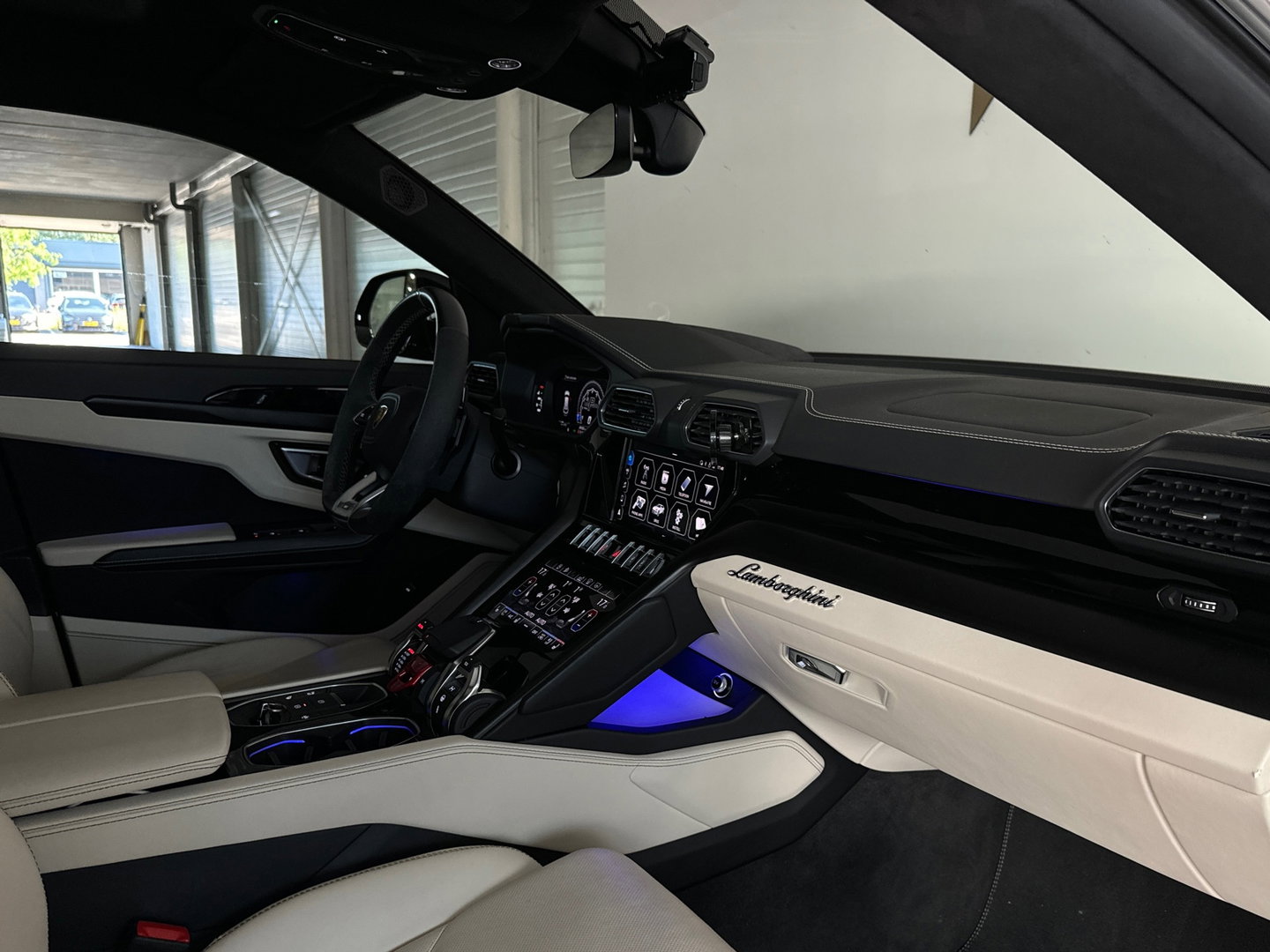 Lamborghini Urus 4.0 V8 Pano|HuD|B&O 3D|Massage|ADAS|Inc BTW