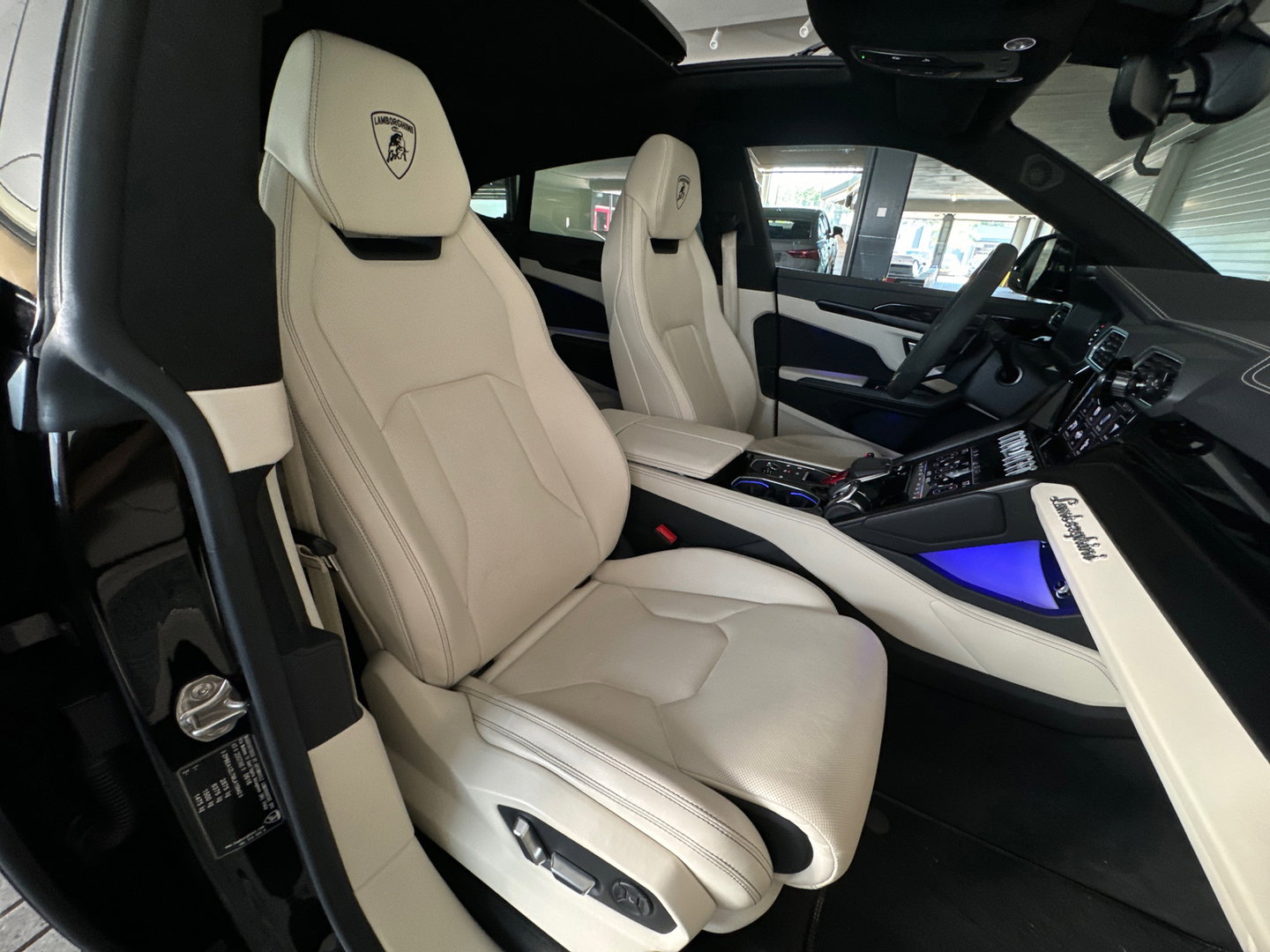 Lamborghini Urus 4.0 V8 Pano|HuD|B&O 3D|Massage|ADAS|Inc BTW