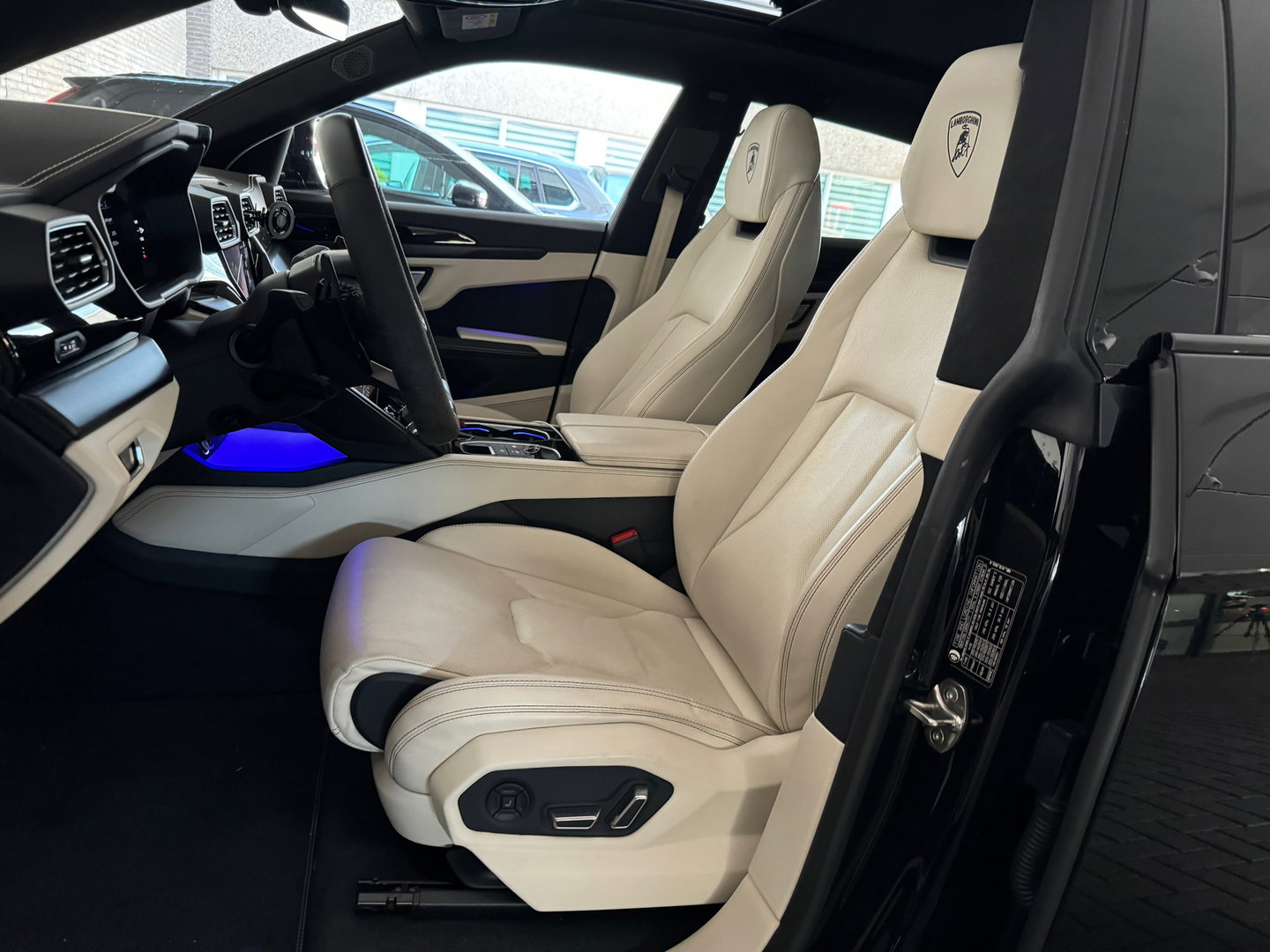 Lamborghini Urus 4.0 V8 Pano|HuD|B&O 3D|Massage|ADAS|Inc BTW