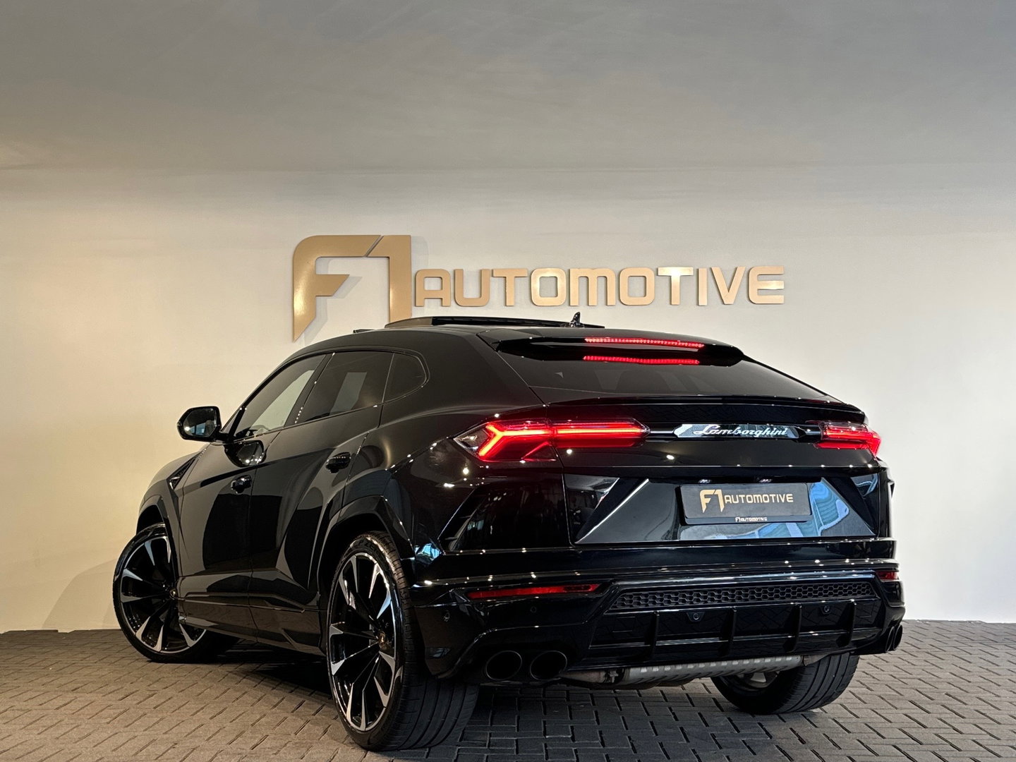 Lamborghini Urus 4.0 V8 Pano|HuD|B&O 3D|Massage|ADAS|Inc BTW