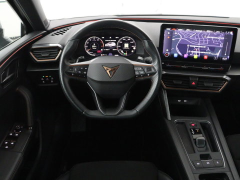 CUPRA Leon 1.5 eTSI Business Edition | Half leder | Stuur/stoel verwarming | Adaptive cruise | Lane assist | Carplay | Sfeerverlichting | Virtueel dashboard | Park assist | Climate control