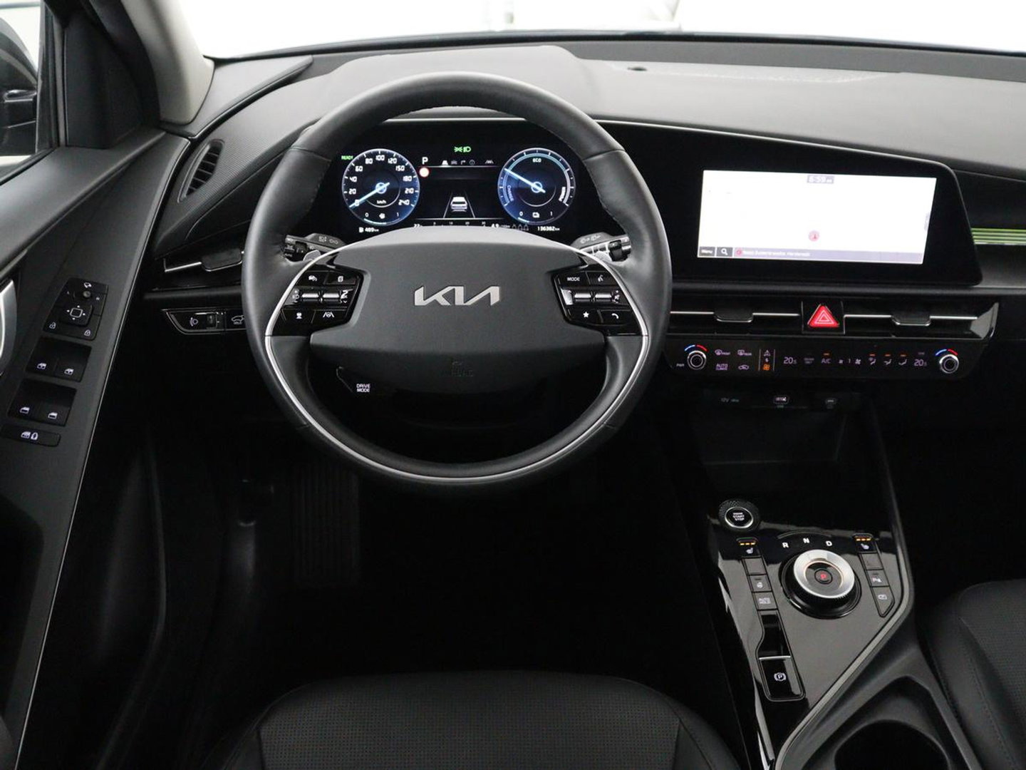 Kia Niro 1.6 GDi Hybrid DynamicPlusLine | Panoramadak | Leder | Stuur/stoelverwarming | Head-up | Adaptive cruise | Lane assist | Carplay | Camera | Park assist | Climate control | Trekhaak
