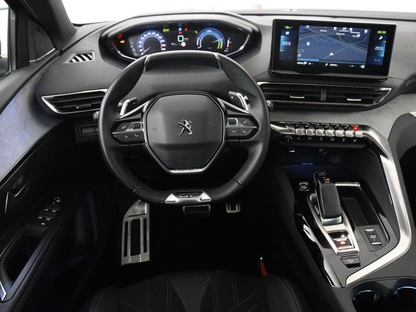 Peugeot 3008 1.6 HYbrid4 300 GT Pack Business | SOH 94,8% | Panoramadak | Leder/alcantara | Stoelverwarming | Adaptive cruise | Lane assist | Sfeerverlichting | Carplay | Focal sound | Camera | Park assist | Elektrische achterklep