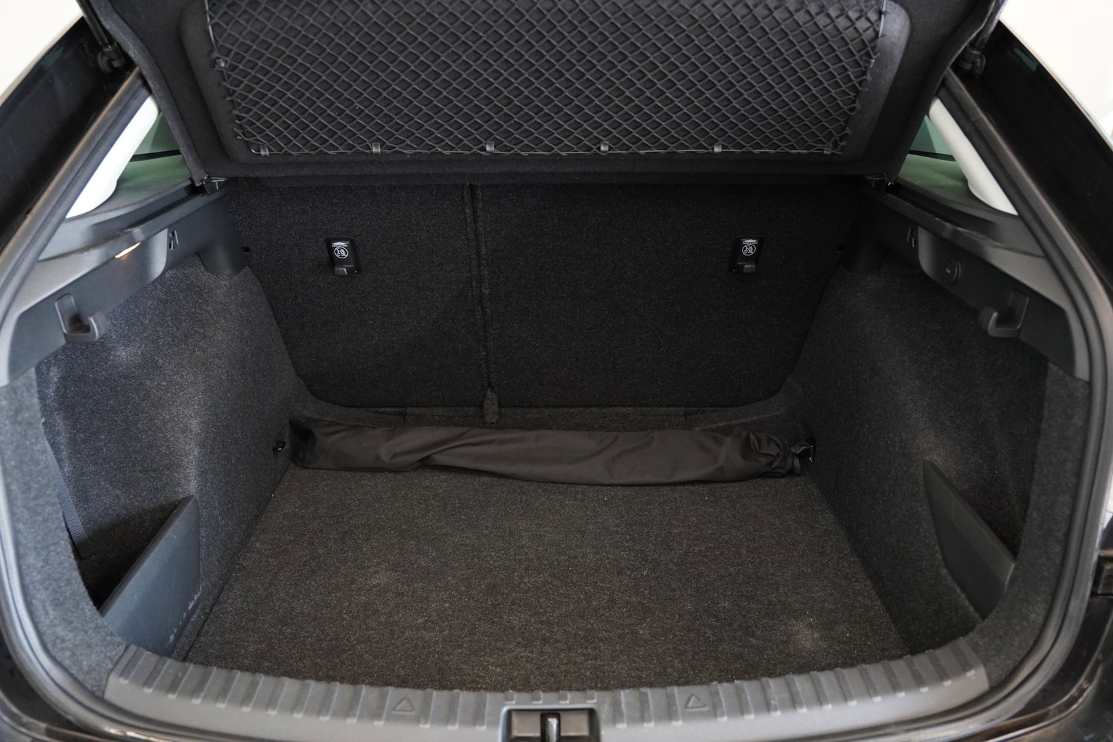 Škoda Scala 1.5 TSI Business Edition Cruise/Climate 17''LM PDC LED 150PK! 24 Maanden garantie* (Vraag naar de voorwaarden)