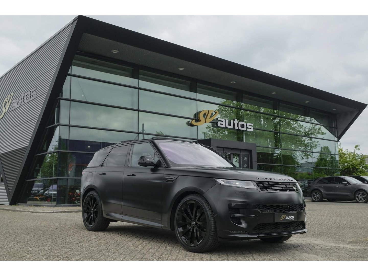 Land Rover Range Rover Sport D350 350pk Autobiography Panoramadak Massage Stoelkoeling Meridian 3d Trekhaak 23" LMV