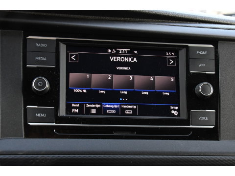 Volkswagen Transporter 2.0 TDI L2H1 ABT Edition Carplay, Sensoren, Cruise, LED, 150pk, Automaat, Multimedia, Uniek!