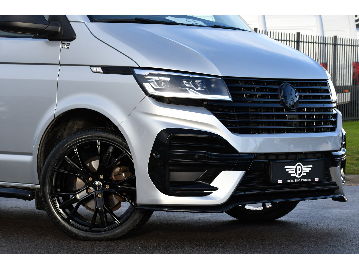 Volkswagen Transporter 2.0 TDI L2H1 ABT Edition Carplay, Sensoren, Cruise, LED, 150pk, Automaat, Multimedia, Uniek!