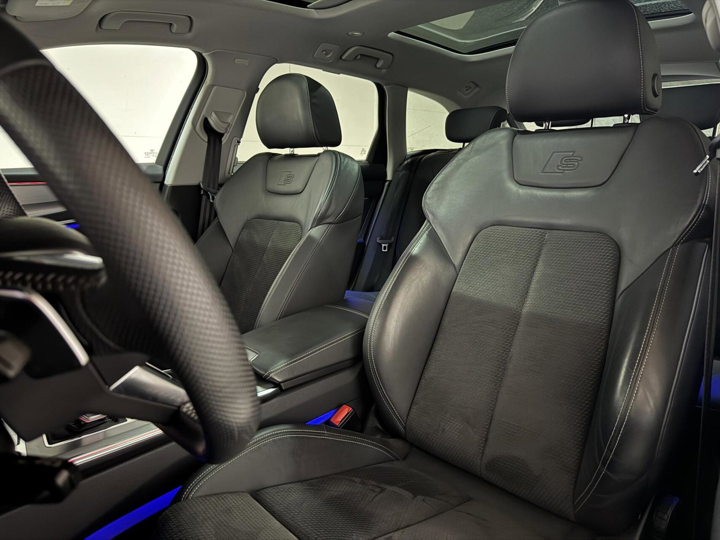 Audi A6 Avant 55 TFSIe Quattro Competition Pano Sfeer 360° Virtual CarPlay