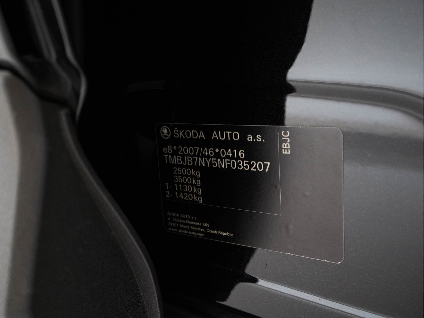 Škoda Enyaq iV 60 [ 3-Fase-11kW ] {SoH-88%} (INCL-BTW) *LEATHER-FABRIC | FULL-LED | DIGI-COCKPIT | CAMERA | KEYLESS | NAVI-FULLMAP | AMBIENTLIGHT | ECC | HEATED-COMFORTSEATS | PRIVACY-GLASS | DAB+ | PDC | CRUISE | 19"ALU*