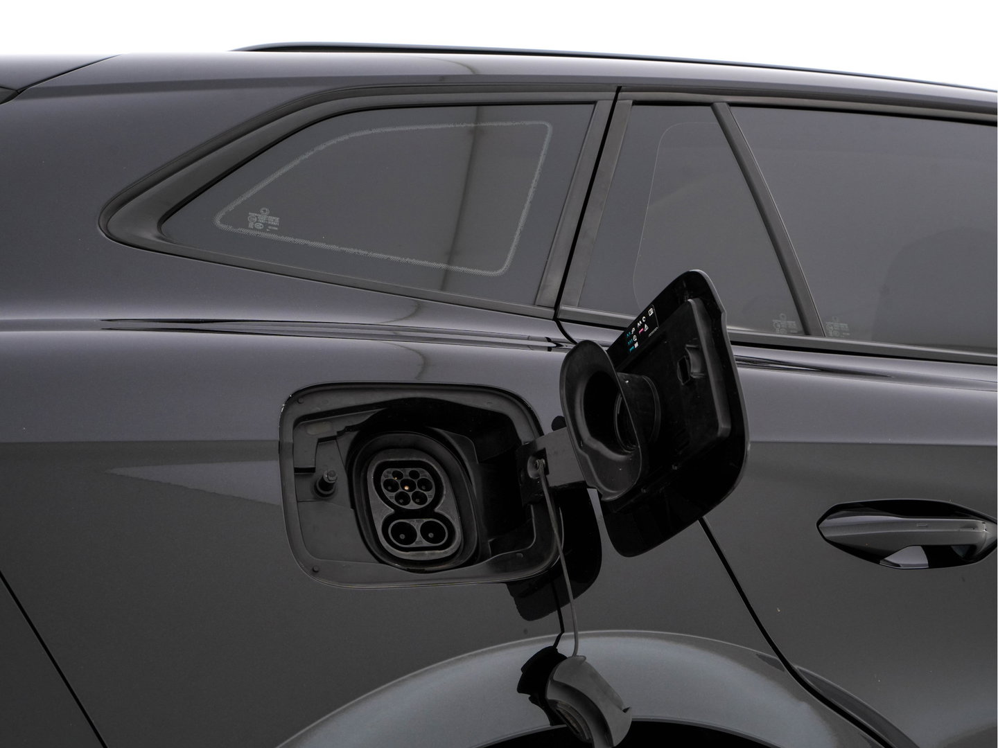 Škoda Enyaq iV 60 [ 3-Fase-11kW ] {SoH-88%} (INCL-BTW) *LEATHER-FABRIC | FULL-LED | DIGI-COCKPIT | CAMERA | KEYLESS | NAVI-FULLMAP | AMBIENTLIGHT | ECC | HEATED-COMFORTSEATS | PRIVACY-GLASS | DAB+ | PDC | CRUISE | 19"ALU*