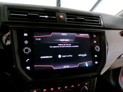SEAT Ibiza 1.0 TSI FR Business Intense Apple-Carplay Full-LED Panoramadak Parkeersensoren 18"Velgen Beats-audio Drive-mode