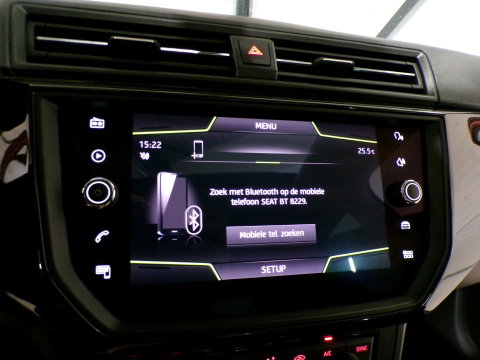 SEAT Ibiza 1.0 TSI FR Business Intense Apple-Carplay Full-LED Panoramadak Parkeersensoren 18"Velgen Beats-audio Drive-mode