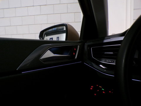 Volkswagen Polo 1.0 TSI Highline "Origineel NL!" Apple-Carplay Parkeersensoren 17"Velgen Adaptive-cruise Sfeerverlichting Garantie