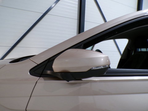 Volkswagen Polo 1.0 TSI Highline "Origineel NL!" Apple-Carplay Parkeersensoren 17"Velgen Adaptive-cruise Sfeerverlichting Garantie
