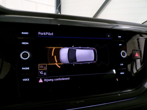 Volkswagen Polo 1.0 TSI Highline "Origineel NL!" Apple-Carplay Parkeersensoren 17"Velgen Adaptive-cruise Sfeerverlichting Garantie