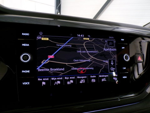 Volkswagen Polo 1.0 TSI Highline "Origineel NL!" Apple-Carplay Parkeersensoren 17"Velgen Adaptive-cruise Sfeerverlichting Garantie