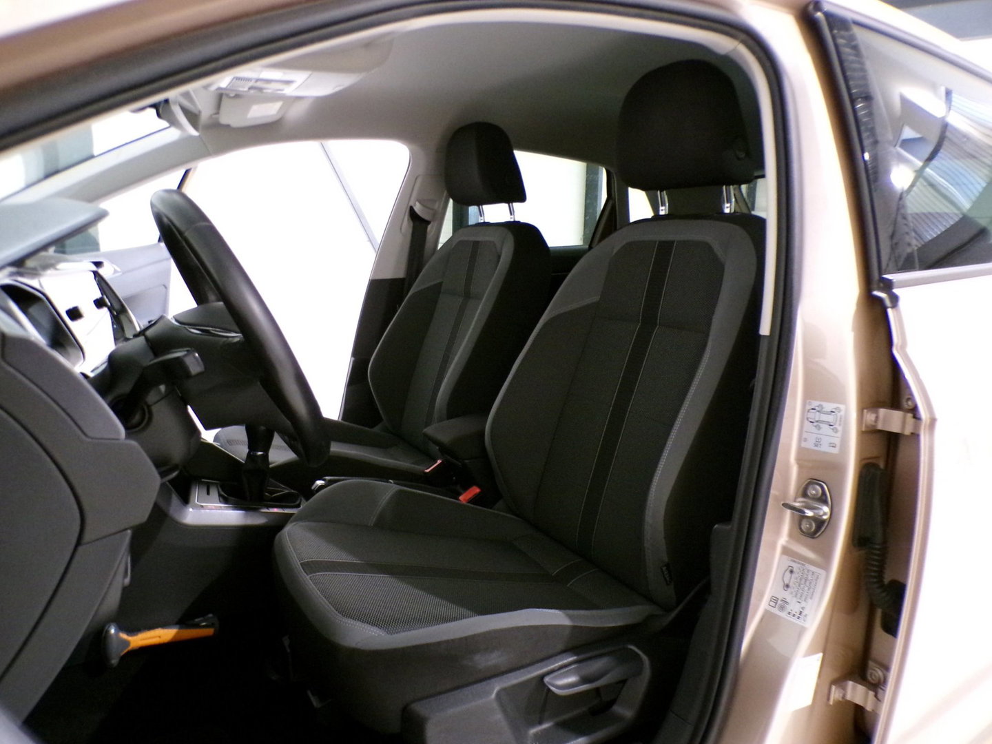 Volkswagen Polo 1.0 TSI Highline "Origineel NL!" Apple-Carplay Parkeersensoren 17"Velgen Adaptive-cruise Sfeerverlichting Garantie