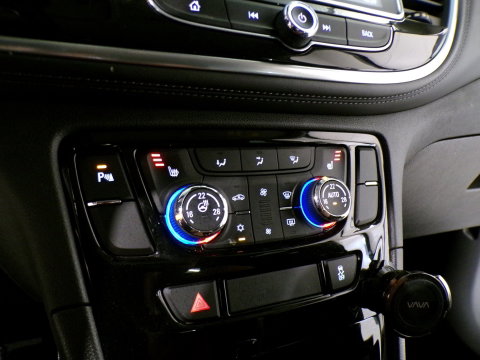 Opel Mokka X 1.4 Turbo Innovation "Automaat!" Apple-Carplay Stoelverwarming Parkeersensoren Navigatie Led-koplampen Garantie