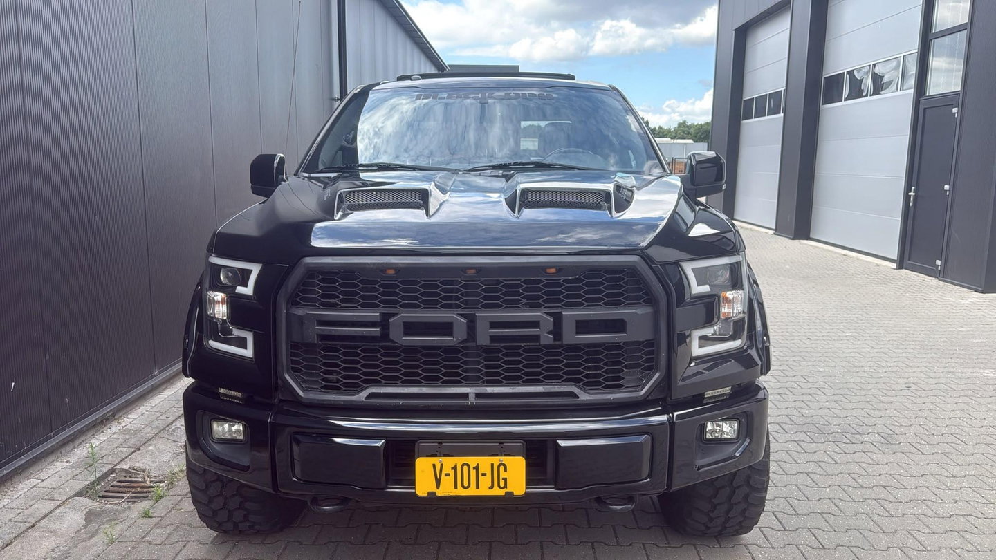 Ford F 150 USA 3.5 V6 Ecoboost SuperCrew XXL Blackops Pano Lange laadbak