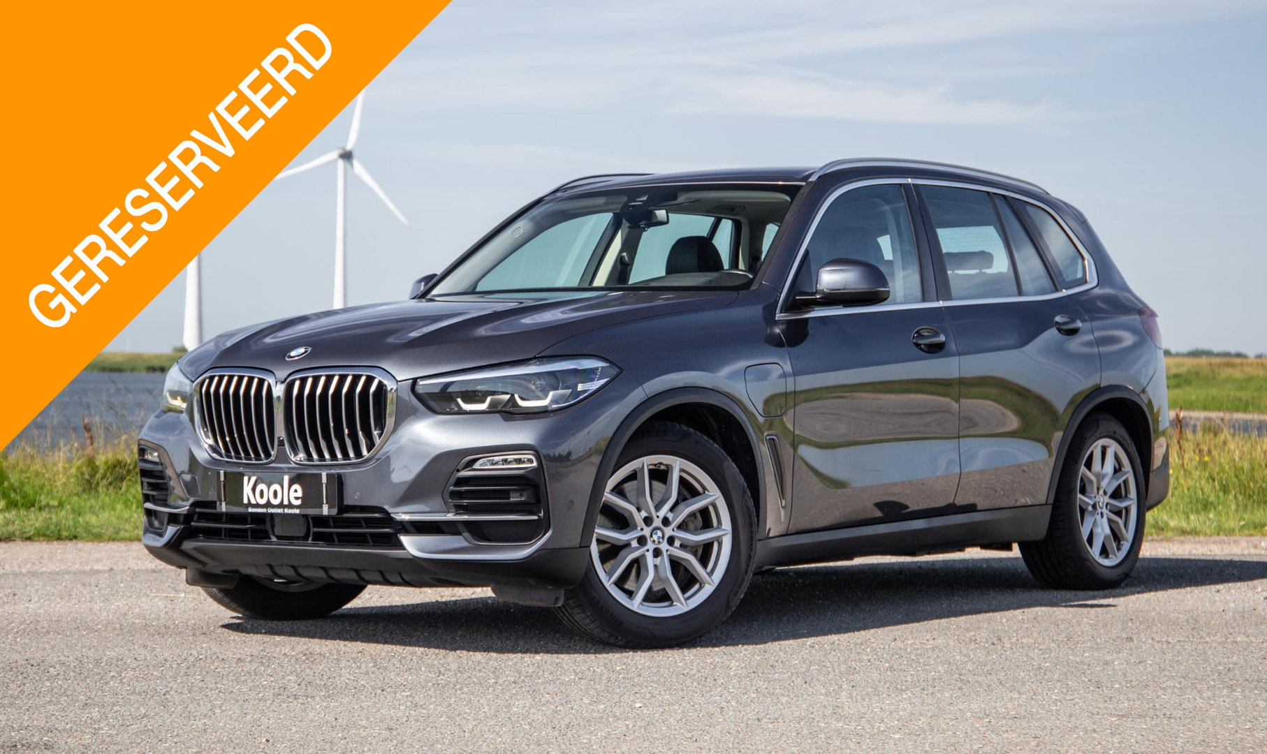 BMW X5 xDrive45e High Executive CARPLAY / CAMERA / DEALER ONDERHOUDEN / ZWART LEER / STOELVERWARMING / TREKHAAK