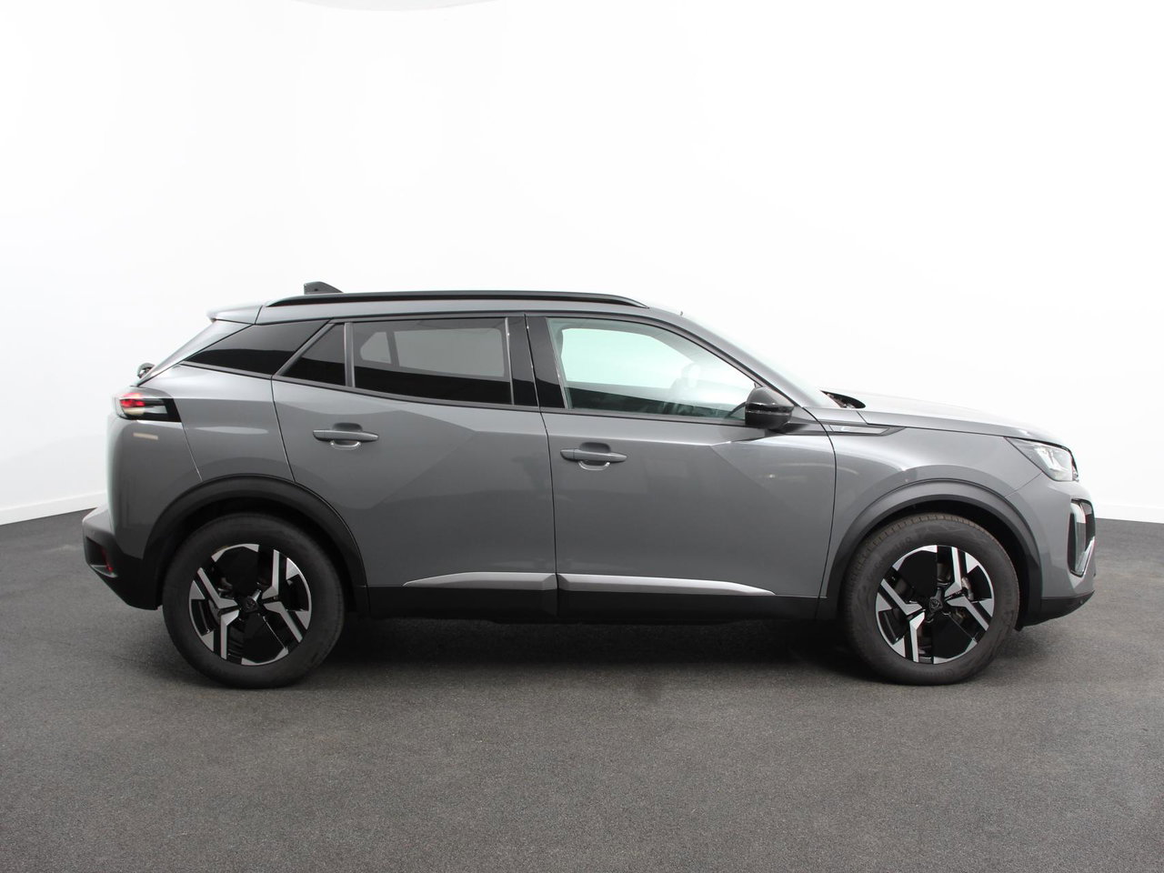Peugeot e-2008