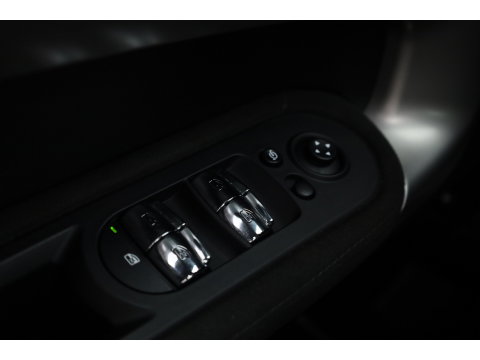 MINI Countryman 1.5 Cooper S E ALL4 | JCW Trim | Pano | SOH 92% | H&K Audio | Camera | Stoelverw. | Keyless | CarPlay | Cruise Ctrl | LED