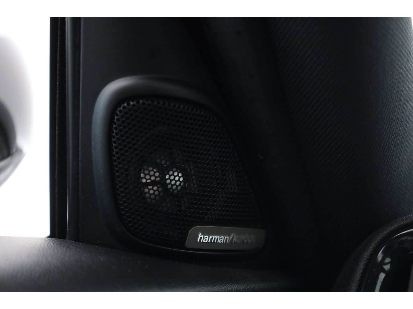 MINI Countryman 1.5 Cooper S E ALL4 | JCW Trim | Pano | SOH 92% | H&K Audio | Camera | Stoelverw. | Keyless | CarPlay | Cruise Ctrl | LED