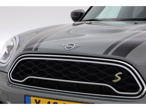 MINI Countryman 1.5 Cooper S E ALL4 | JCW Trim | Pano | SOH 92% | H&K Audio | Camera | Stoelverw. | Keyless | CarPlay | Cruise Ctrl | LED