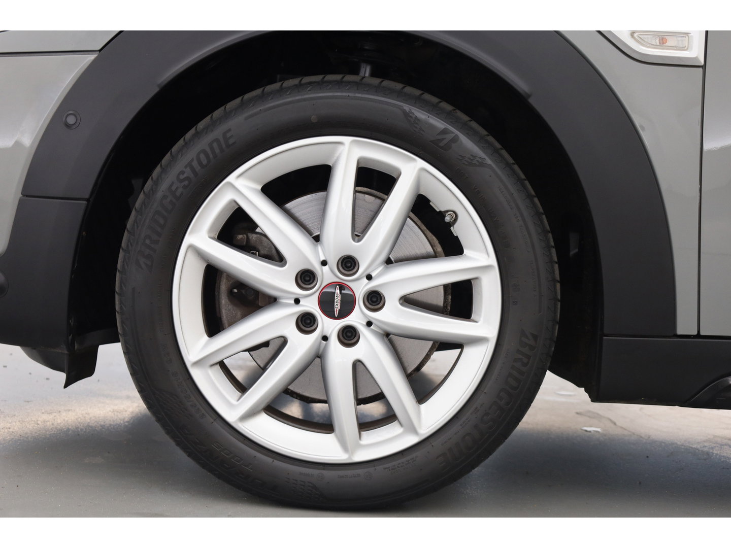 MINI Countryman 1.5 Cooper S E ALL4 | JCW Trim | Pano | SOH 92% | H&K Audio | Camera | Stoelverw. | Keyless | CarPlay | Cruise Ctrl | LED