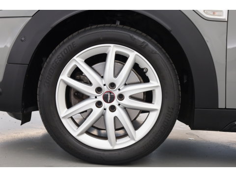 MINI Countryman 1.5 Cooper S E ALL4 | JCW Trim | Pano | SOH 92% | H&K Audio | Camera | Stoelverw. | Keyless | CarPlay | Cruise Ctrl | LED
