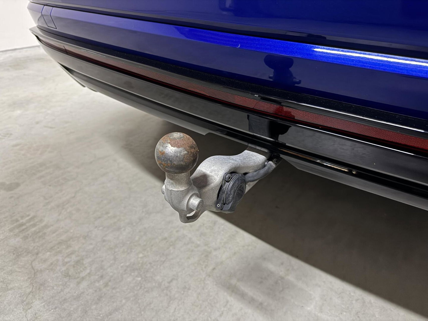 Volkswagen Touareg 3.0 TSi eHybrid 4MOTION R-Line Pano Lapiz Blue