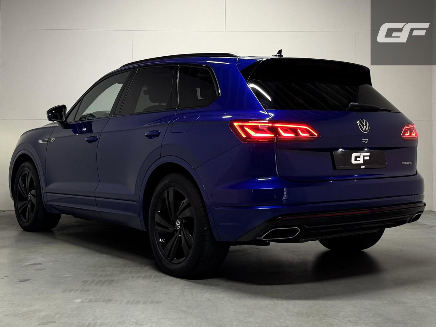 Volkswagen Touareg 3.0 TSi eHybrid 4MOTION R-Line Pano Lapiz Blue