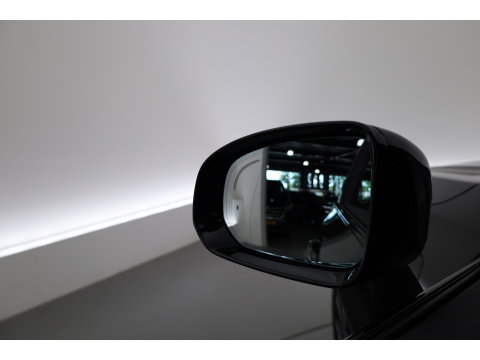 Volvo XC60 2.0 T6 Plug-in hybrid AWD Plus Dark | RIJKLAAR!! |  SOH 98% | Pano | Leder | Trekhaak | Adapt. Cruise | Stoel- Stuurverw. | 360cam | Memory | Harman Kardon