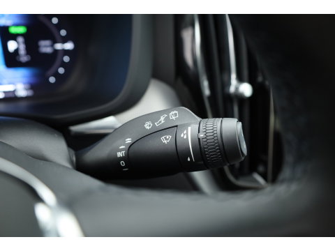 Volvo XC60 2.0 T6 Plug-in hybrid AWD Plus Dark | RIJKLAAR!! |  SOH 98% | Pano | Leder | Trekhaak | Adapt. Cruise | Stoel- Stuurverw. | 360cam | Memory | Harman Kardon