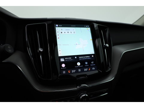 Volvo XC60 2.0 T6 Plug-in hybrid AWD Plus Dark | RIJKLAAR!! |  SOH 98% | Pano | Leder | Trekhaak | Adapt. Cruise | Stoel- Stuurverw. | 360cam | Memory | Harman Kardon