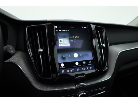 Volvo XC60 2.0 T6 Plug-in hybrid AWD Plus Dark | RIJKLAAR!! |  SOH 98% | Pano | Leder | Trekhaak | Adapt. Cruise | Stoel- Stuurverw. | 360cam | Memory | Harman Kardon